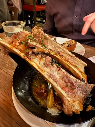 best-food-in-downtown-austin-texas-usa-red-ash-restaurant