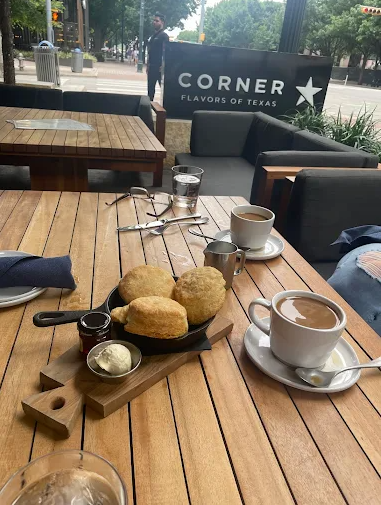 corner-restaurant-austin